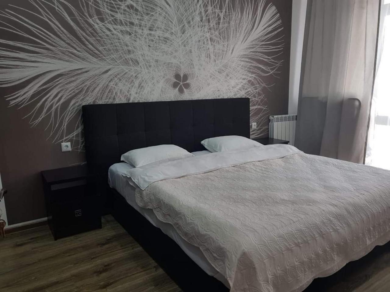Family Apartment Tbilisi Ngoại thất bức ảnh